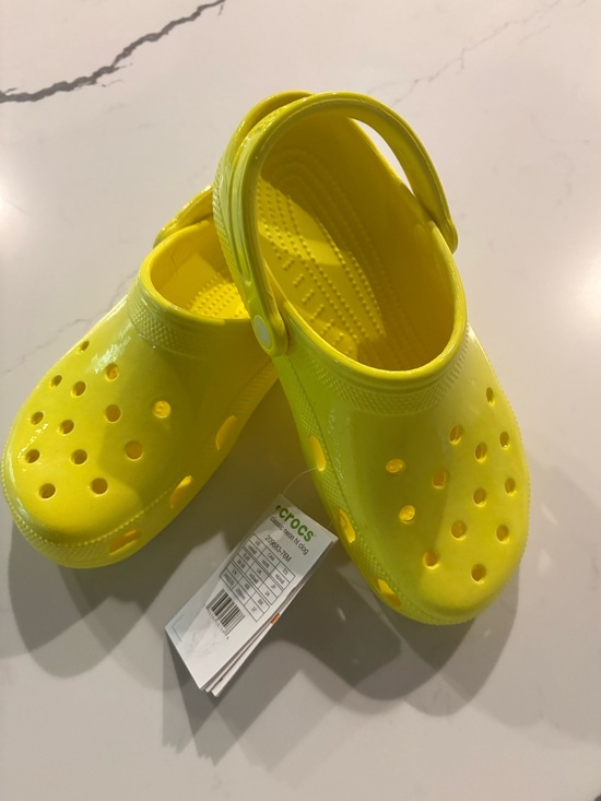 CROCS Shoes - NWT Neon Yellow Crocs Clogs, W8, M5 Unisex